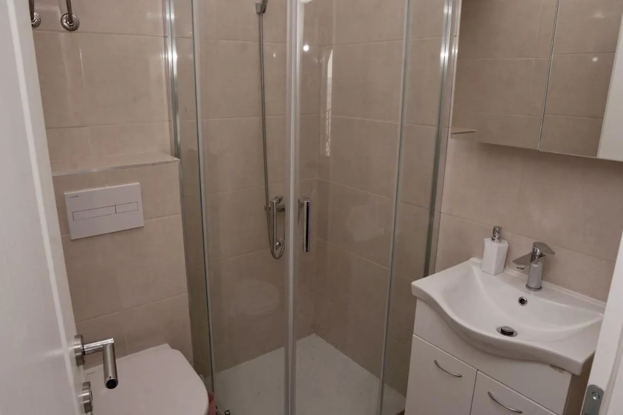 Adriatic Luxury Villa Okrug Gornji 0*,